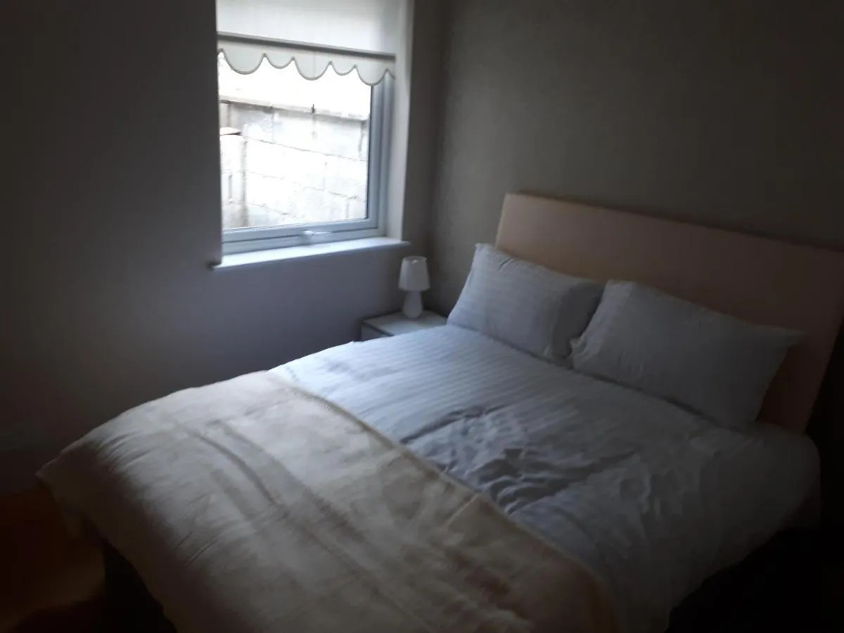 One Double Bedroom Flat Dublin Ireland